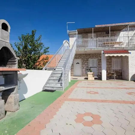 Σπίτι διακοπών Miriam - Four Bedroom With Terrace Vinišće